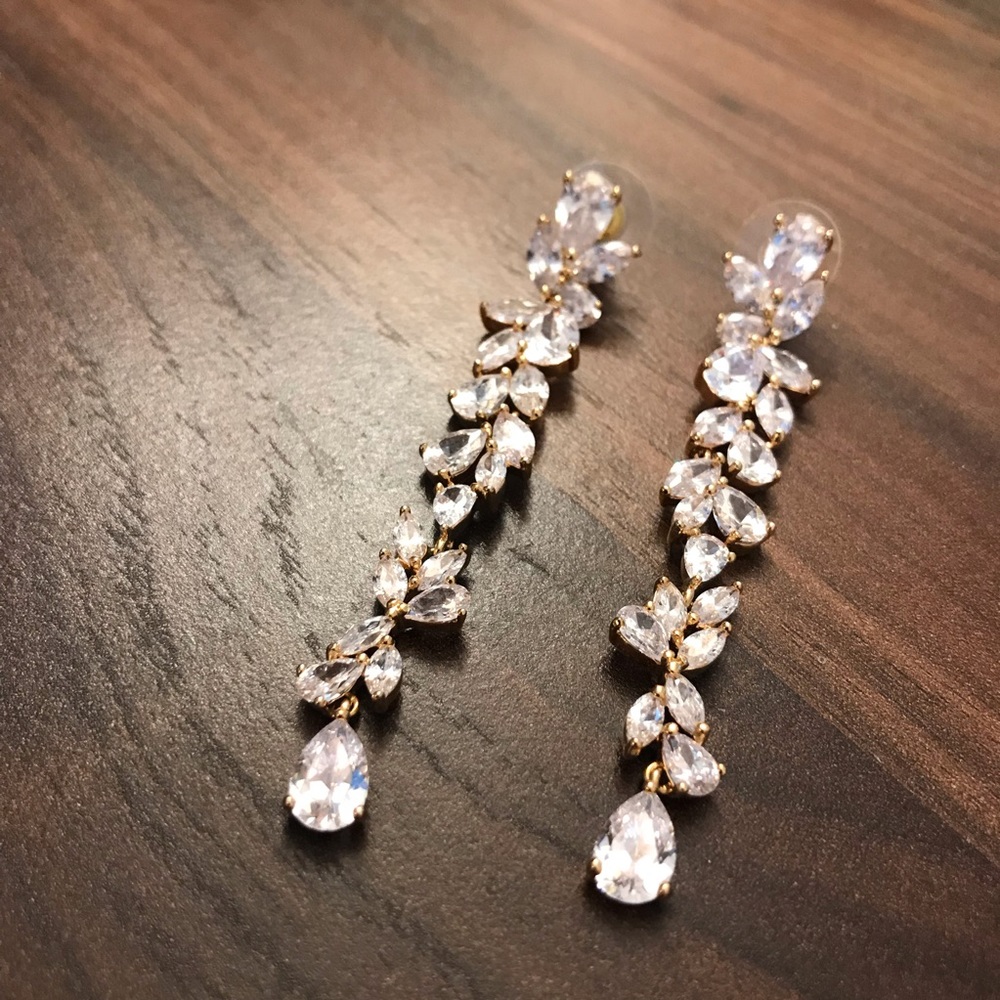 Boutique Chandelier Dangling Earrings